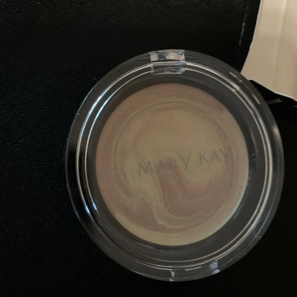 Mary Kay Cream Highlighter Limited Edition DISCONTINUED
